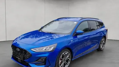 Neu Ford Focus ST-Line X 155 PS (114 kW) 2025 Blau Kombi