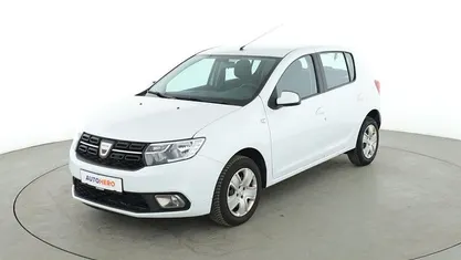 Weiß Gebraucht 2017 Dacia Sandero Lauréate Limousine | 10.550 € (Fairer Preis)