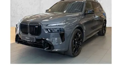 Neu BMW X7 M Sport 530 PS (389 kW) 2026 Grau SUV