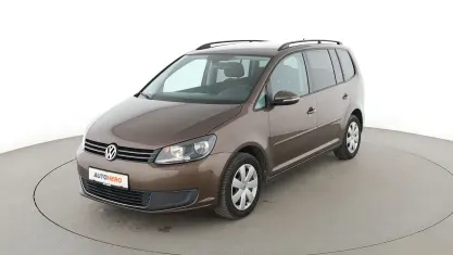 Gebraucht VW Touran Comfortline 140 PS (102 kW) 2015 Braun Van / Kleinbus