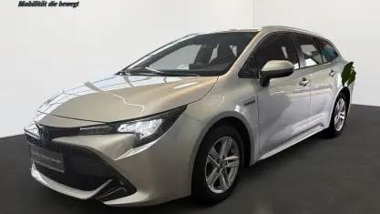 Gebraucht Toyota Corolla Business Edition 184 PS (135 kW) 2021 Silber Kombi