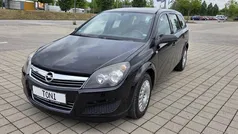 Schwarz Gebraucht 2010 Opel Astra Selection Kombi | 2.990 € (Guter Preis)
