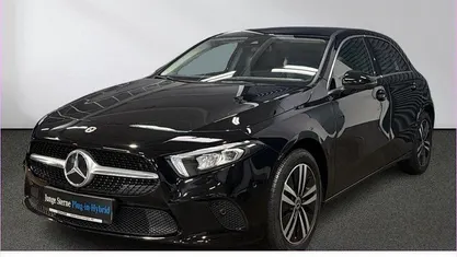 Gebraucht Mercedes A250 Progressive 160 PS (117 kW) 2022 Unilack nachtschwarz Limousine