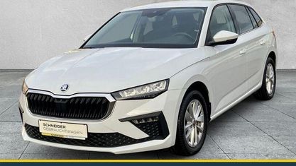Używany Skoda Scala Selection 150 KM (110 kW) 2024 Biały Hatchback