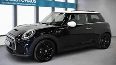 Schwarz Gebraucht 2021 Mini Cooper SE Classic Kleinwagen | 17.490 € (Fairer Preis)
