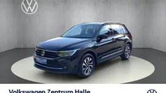 Deep black perleffekt Gebraucht 2022 VW Tiguan Active SUV | 24.470 € (Guter Preis)