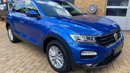 Gebraucht VW T-Roc 116 PS (85 kW) 2018 Blau SUV