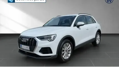 Gebraucht Audi Q3 Sport 150 PS (110 kW) 2023 Gletscherweiss (metallic) SUV