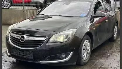 Gebraucht Opel Insignia Edition 136 PS (100 kW) 2017 Onyx schwarz Limousine