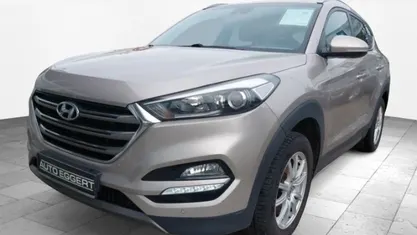 Gebraucht Hyundai Tucson Style 116 PS (85 kW) 2016 Weiss SUV