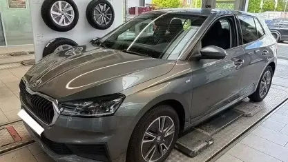 Gebraucht Skoda Fabia Tour 95 PS (69 kW) 2023 Grau Kleinwagen