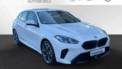 Gebraucht BMW 120 M Sport 163 PS (119 kW) 2025 Alpinweiss Kleinwagen