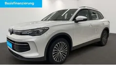 Oryxweiß perlmutteffekt Gebraucht 2024 VW Tiguan Life SUV | 36.240 € (Fairer Preis)
