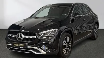 Gebraucht Mercedes GLA200 Progressive 163 PS (119 kW) 2024 SUV