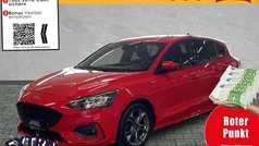 Racerot Gebraucht 2020 Ford Focus ST-Line Limousine | 16.650 € (Fairer Preis)