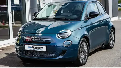 Neu Fiat 500 Icon 65 PS (47 kW) 2026 Gruen Kleinwagen
