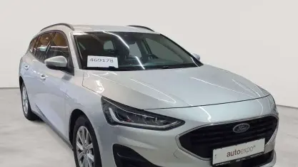 Gebraucht Ford Focus Cool & Connect 120 PS (88 kW) 2022 Moondust silber metallic Kombi