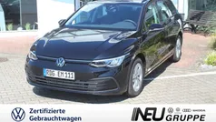 Gebraucht 2024 VW Golf VIII Life Kombi | 27.879 € (Fairer Preis)