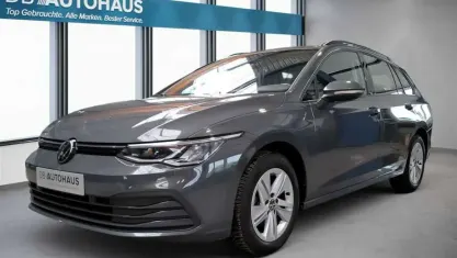Gebraucht VW Golf VIII Life 110 PS (80 kW) 2024 Grau Kombi