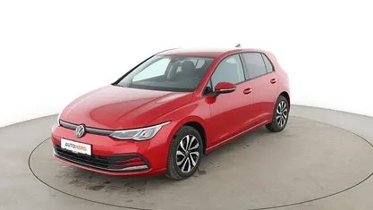 Gebraucht VW Golf VIII Active 2022 Rot Limousine