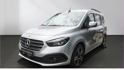 Gebraucht Mercedes T180 Progressive 116 PS (85 kW) 2025 Silber Van / Kleinbus