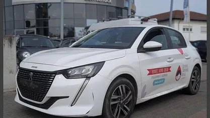 Gebraucht Peugeot 208 Allure 101 PS (74 kW) 2020 Weiß (blanc banquise) Kleinwagen