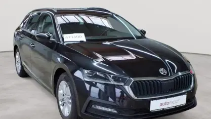 Gebraucht Skoda Octavia Ambition 150 PS (110 kW) 2023 Blackmagic perleffekt Kombi