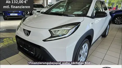 Gebraucht Toyota Aygo X 72 PS (52 kW) 2025 Schneeweiß SUV