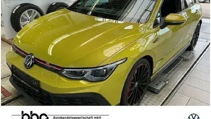 Gelb Gebraucht 2022 VW Golf VIII GTI Limousine | 35.460 € (Fairer Preis)