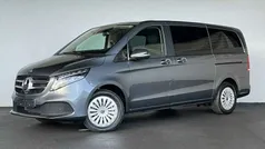 Grau / selenitgrau Gebraucht 2024 Mercedes V250 Van / Kleinbus | 58.970 € (Fairer Preis)