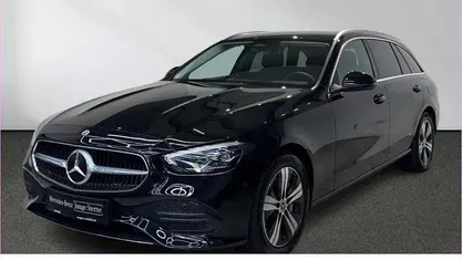 Schwarz Gebraucht 2022 Mercedes C300e Avantgarde Limousine | 27.840 € (Guter Preis)