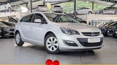 Gebraucht 2015 Opel Astra Exklusiv Kombi | 10.450 € (Fairer Preis)