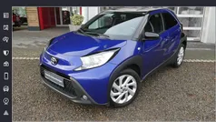 Juniper blue metallic / black Gebraucht 2022 Toyota Aygo X Pulse SUV | 14.990 € (Fairer Preis)