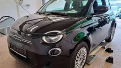 Schwarz Gebraucht 2021 Fiat 500e Action Kleinwagen | 11.989 € (Fairer Preis)