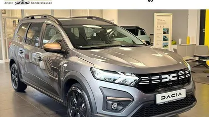 Neu Dacia Jogger Extreme 110 PS (80 kW) 2025 Dolomitgrau Van / Kleinbus