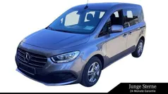 Chromitgrau Gebraucht 2023 Mercedes T180 Style Van / Kleinbus | 25.850 € (Guter Preis)