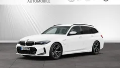 Alpinweiss Gebraucht 2024 BMW 330e M Sport Kombi | 42.200 € (Guter Preis)