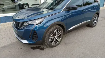Gebraucht Peugeot 3008 Allure 131 PS (96 kW) 2023 Blau SUV