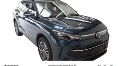 Blau Gebraucht 2024 VW Tiguan Life SUV | 38.479 € (Fairer Preis)