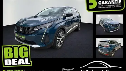 Lackierung blau celebes/metallic klarlac (metallic) Gebraucht 2023 Peugeot 5008 Allure Van / Kleinbus | 29.990 € (Fairer Preis)