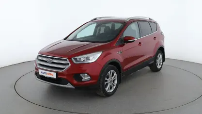 Gebraucht Ford Kuga Titanium 150 PS (110 kW) 2019 Rot SUV