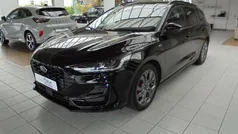Obsidianschwarz metallic Neu 2025 Ford Focus ST-Line Kombi | 28.990 € (Fairer Preis)