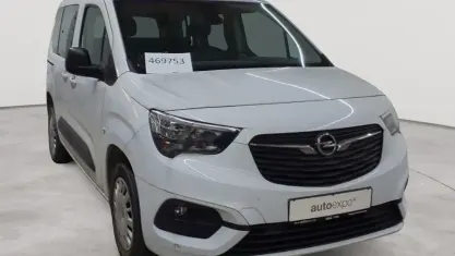 Gebraucht Opel Combo Edition 110 PS (80 kW) 2022 Jade weiß Van / Kleinbus