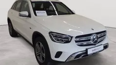 Polarweiß Gebraucht 2021 Mercedes GLC300e SUV | 29.990 € (Fairer Preis)