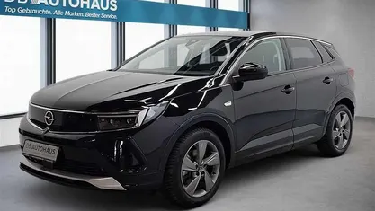 Usado Opel Grandland X Elegance 224 HP (164 kW) 2023 Preto SUV
