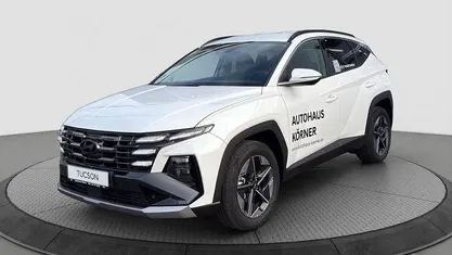 Weiß Gebraucht 2025 Hyundai Tucson Trend SUV | 34.995 € (Fairer Preis)