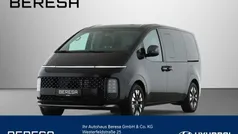 Abyss black / mic Neu 2025 Hyundai Staria Signature Van | 57.180 €