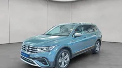 Blau Gebraucht 2022 VW Tiguan Allspace Elegance SUV | 26.890 € (Superpreis)