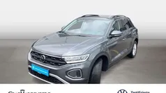 Grau Gebraucht 2024 VW T-Roc Life SUV | 22.777 € (Guter Preis)