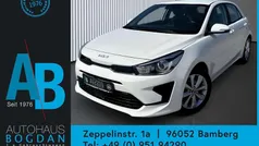 Weiß Gebraucht 2022 Kia Rio Vision Limousine | 13.990 € (Fairer Preis)